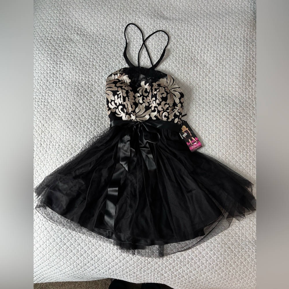 Blondie Nites By Stacey Sklar Halter Dress NWT